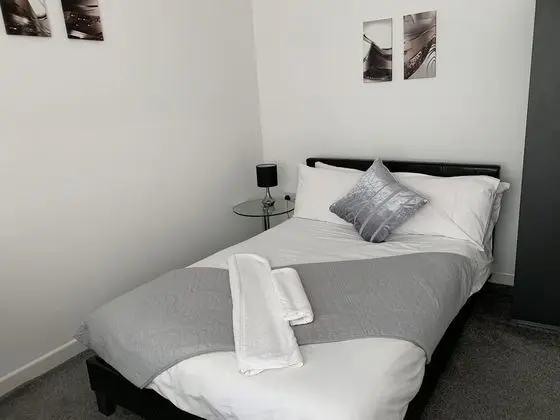 Beautiful 3-bed House in Wolverhampton - Oda