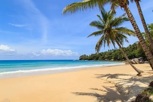 Beautiful 3-Bedroom Villa at Surin Beach - Plaj