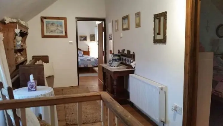 Beautiful 300 Year old Traditional Country Cottage - İç Mekan
