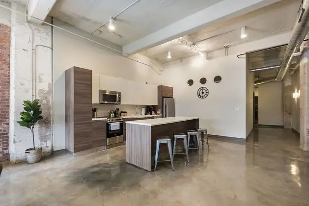 Beautiful 3bd Unit in Perfect Downtown Location - Mutfak