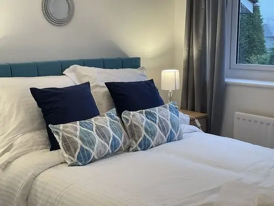 Beautiful 4 Bed Home With Free Parking - Oda