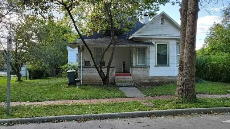 Beautiful 4-bed House in Bloomington With Sauna