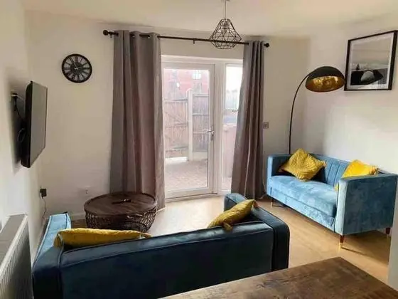 Beautiful 4-bed House in Lincoln- Close to Centre - İç Mekan