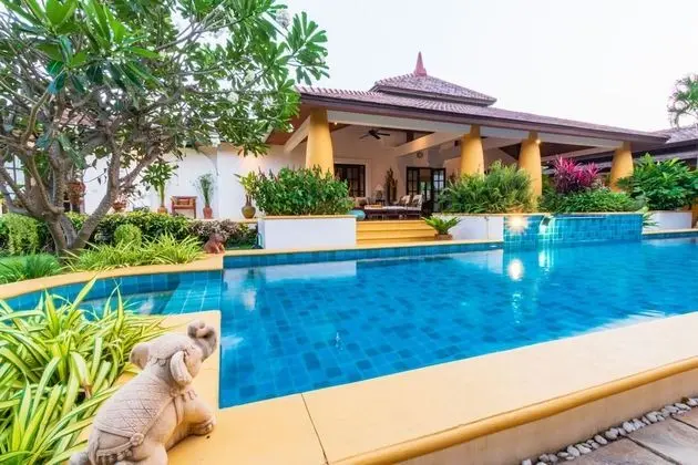 Beautiful 4 Bedroom Bali Style Villa S4