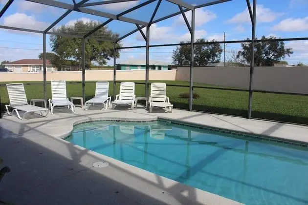 Beautiful 4 Bedroom Villa Private Gated Community