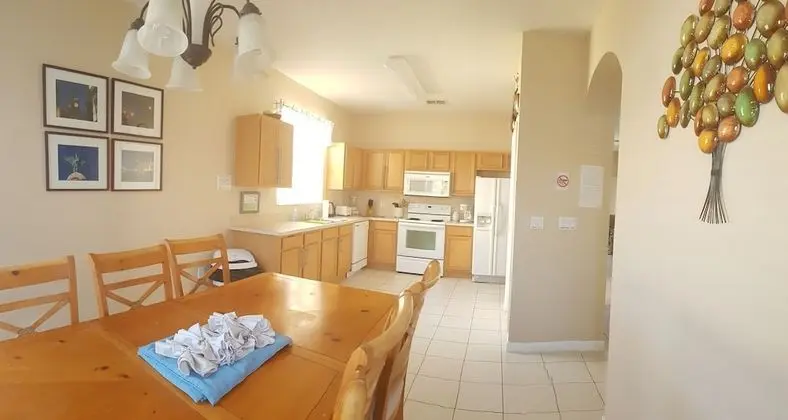 Beautiful 4 Bedroom Villa Private Gated Community - Mutfak