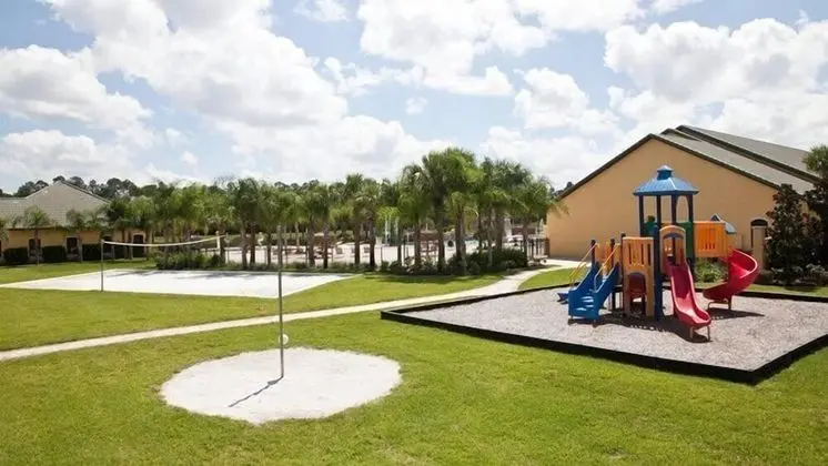 Beautiful 4 Bedroom Town House In The Fantastic Paradise Palms Resort