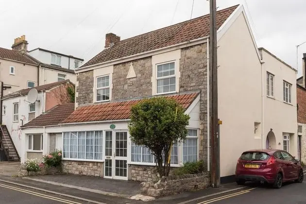 Beautiful 4BD Family Home Weston-super-mare