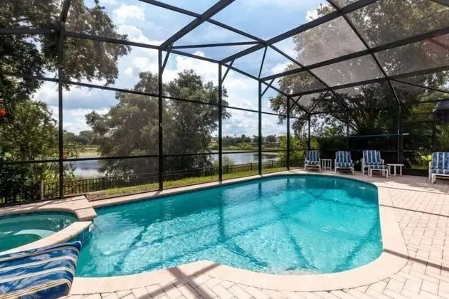 Beautiful 5 Bedroom 5 Bath Pool Home in Windsor Hills Resort