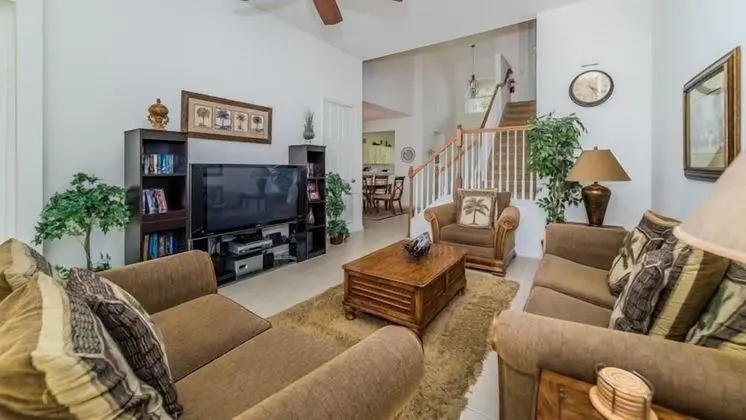 Beautiful 5 Bedroom 5 Bath Pool Home in Windsor Hills Resort