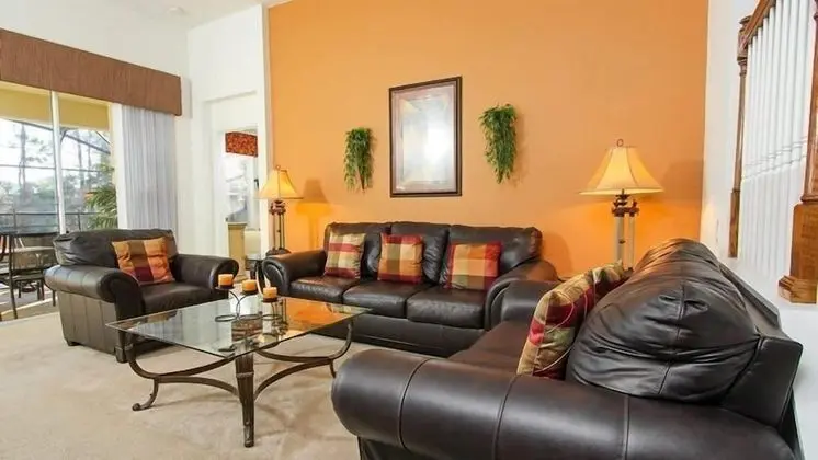 Beautiful 5 Bedroom 5 Bath Pool Home in Windsor Hills That Sleeps 12