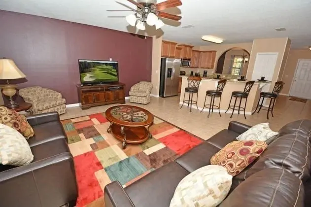 Beautiful 5 Bedroom 6,5 Bath Pool Home In Cypress Pointe