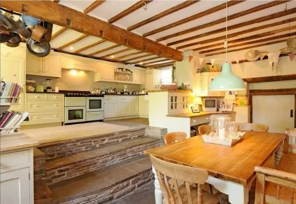 Beautiful 6-bed Home in Brecon - Mutfak