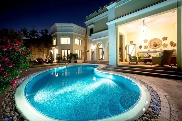Beautiful 7 Bedrooms Villa A10