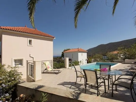 Beautiful Villa in Agia Paraskevi Samos With Swimming Pool - Havuz