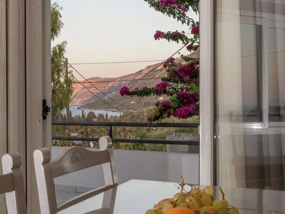 Beautiful Villa in Agia Paraskevi Samos With Swimming Pool - Yerinde Yemek