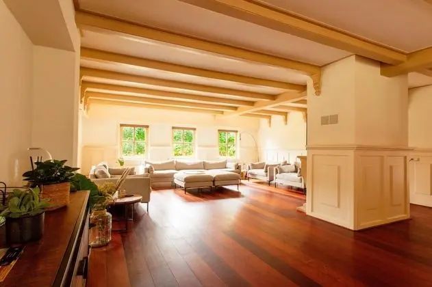 Beautiful American Style Villa With Heated Pool and Jacuzzi - İç Mekan
