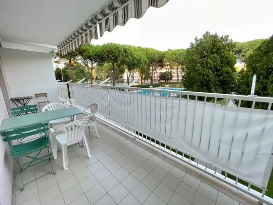 Beautiful Apartment With a Nice Terrace in Residence With Pool by Beahostrental