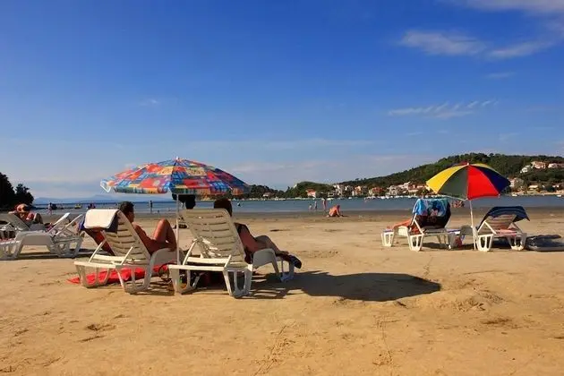 Beautiful Apartment With Balcony, Island Rab - Plaj