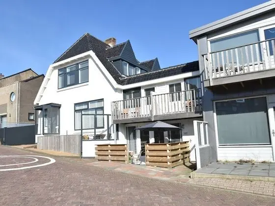 Beautiful Apartment in Bergen aan Zee Near Beach