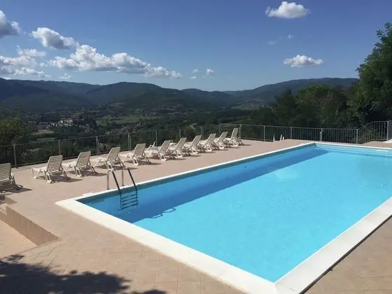 Beautiful Apartment in Citerna With Swimming Pool - Havuz