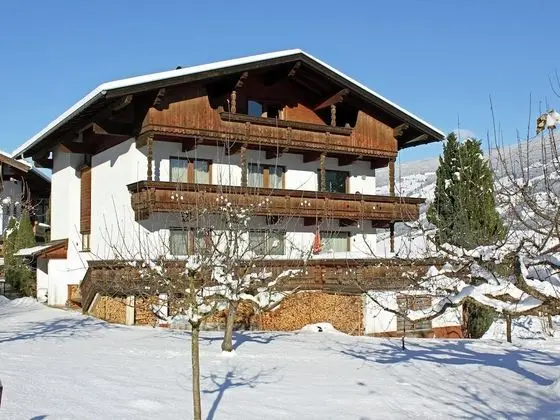 Beautiful Apartment in Fügen With Garden Near Ski Slopes