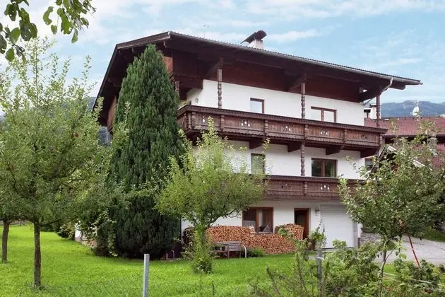 Beautiful Apartment in Fügen With Garden Near Ski Slopes - Dış Mekan