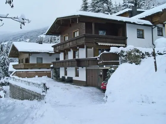 Beautiful Apartment in Gerlosberg Near Zilletral Ski Area - Öne Çıkan Resim