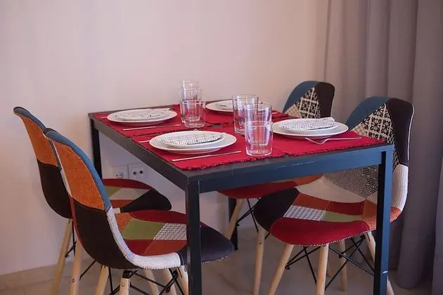 Beautiful Apartment in Glyfada Center - Oda Düzeni