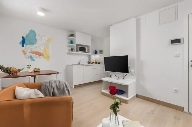 Beautiful Apartment House On The Seaside