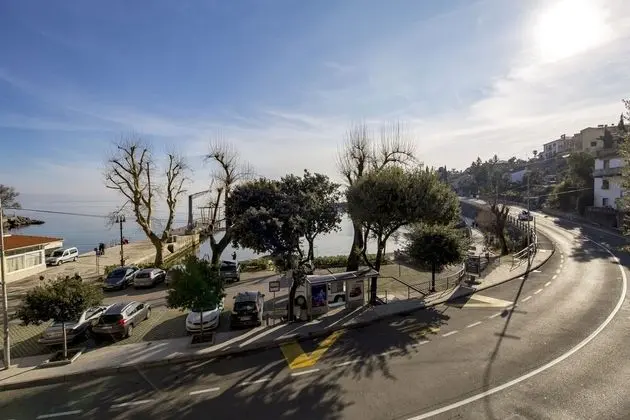 Beautiful Apartment House On The Seaside