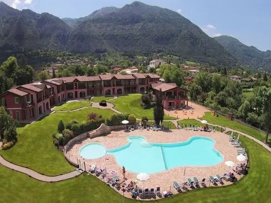Beautiful Apartment in Idro With Swimming Pool - Dış Mekan