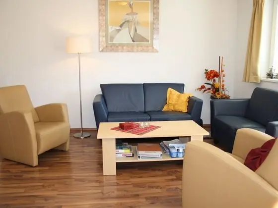 Beautiful Apartment in Kaprun Near Ski Lift - Oda Düzeni