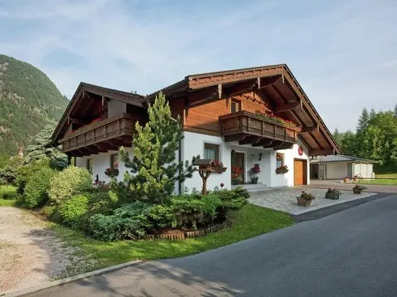 Beautiful Apartment in Langenfeld With Terrace - Öne Çıkan Resim