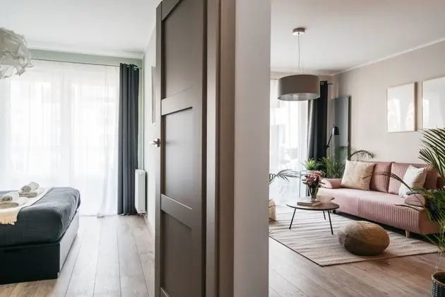 Beautiful Apartment Nearby Green Parks in Center Bikes and Parking Included