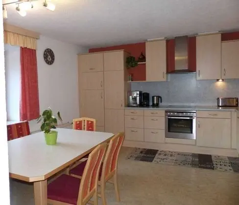 Beautiful Apartment in Ötz With Garden - Yerinde Yemek