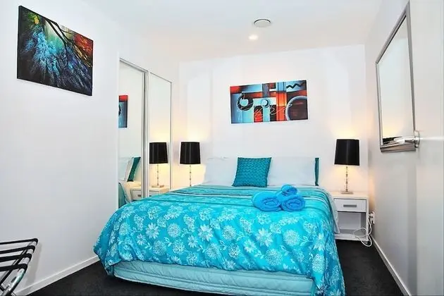 Beautiful Apartment With Patio - Oda