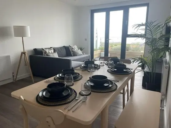 Beautiful Apartment on Ramsgate Sea-front - Yerinde Yemek