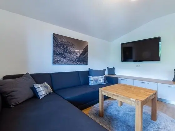 Beautiful Apartment in Salzburg With Balcony - Öne Çıkan Resim