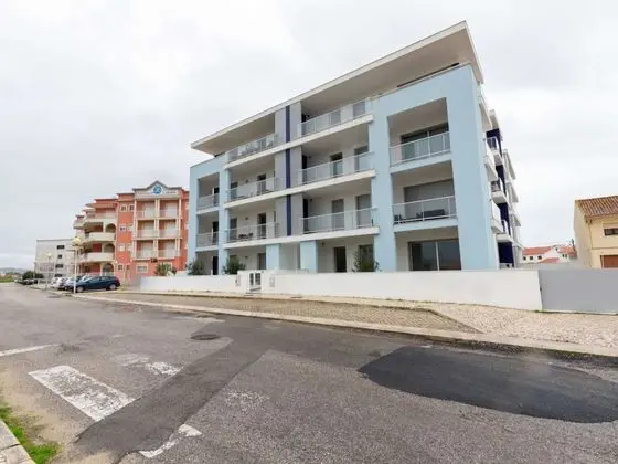 Beautiful Apartment in Sao Martinho do Porto With Balcony - Dış Mekan
