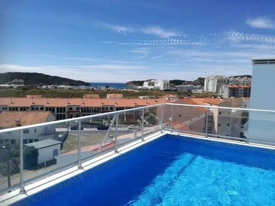 Beautiful Apartment in Sao Martinho do Porto With Balcony - Havuz