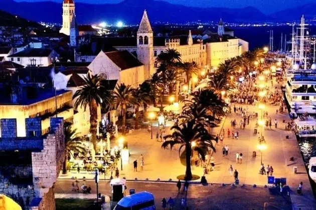 Beautiful Apartment With Sea View, Trogir, Croatia