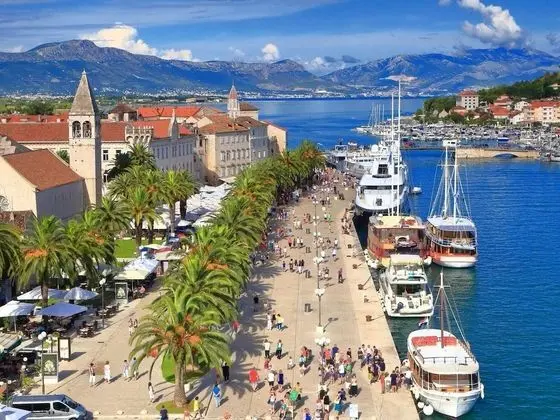 Beautiful Apartment in Trogir Near Beach