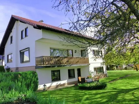 Beautiful Apartment in Winnen Near Forest and Town Centre