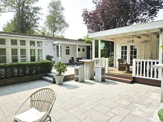 Beautiful Beach hut in Voorthuizen With Wellness