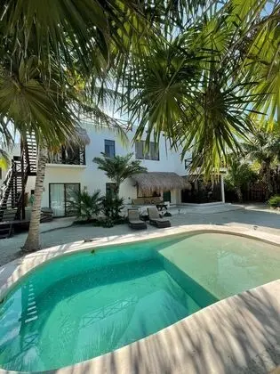 Beautiful Beachfront Villa - La Puerta Azul Adults Only