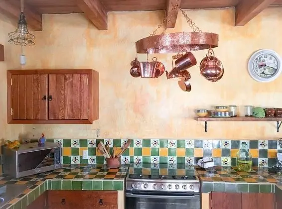 Beautiful Cabin Downtown Tapalpa Oven Mud Barbecue Grill 4 Room 12 ppl TV Wifi - İç Mekan
