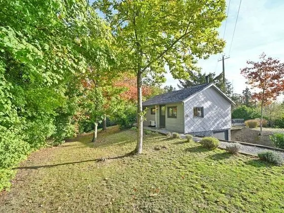 Beautiful Chalet for 4 pax Quietly Located With a Beautifully Landscaped Garden - Dış Mekan