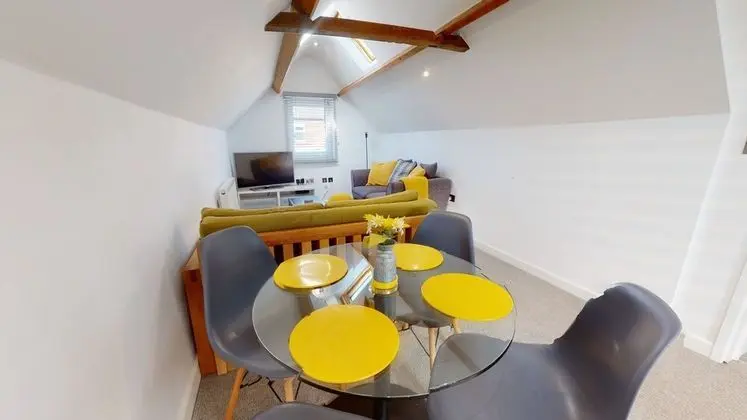 Beautiful Coach House - Oda Düzeni
