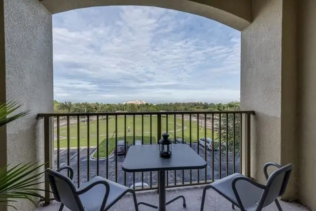 Beautiful and Comfortable Apartment Near Universal Parks